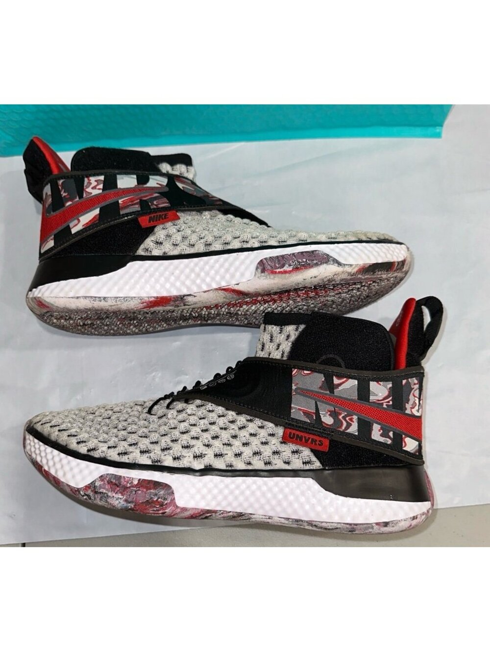 Nike Air Zoom UNVRS 'Light Fluorescent'-CQ6422-100 size 7.5